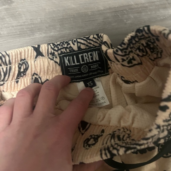 Kill Crew XS MUAY THAI SHORTS (MID THIGH CUT) BANDANA - CREAM / BLACK and BLUE - Picture 4 of 6